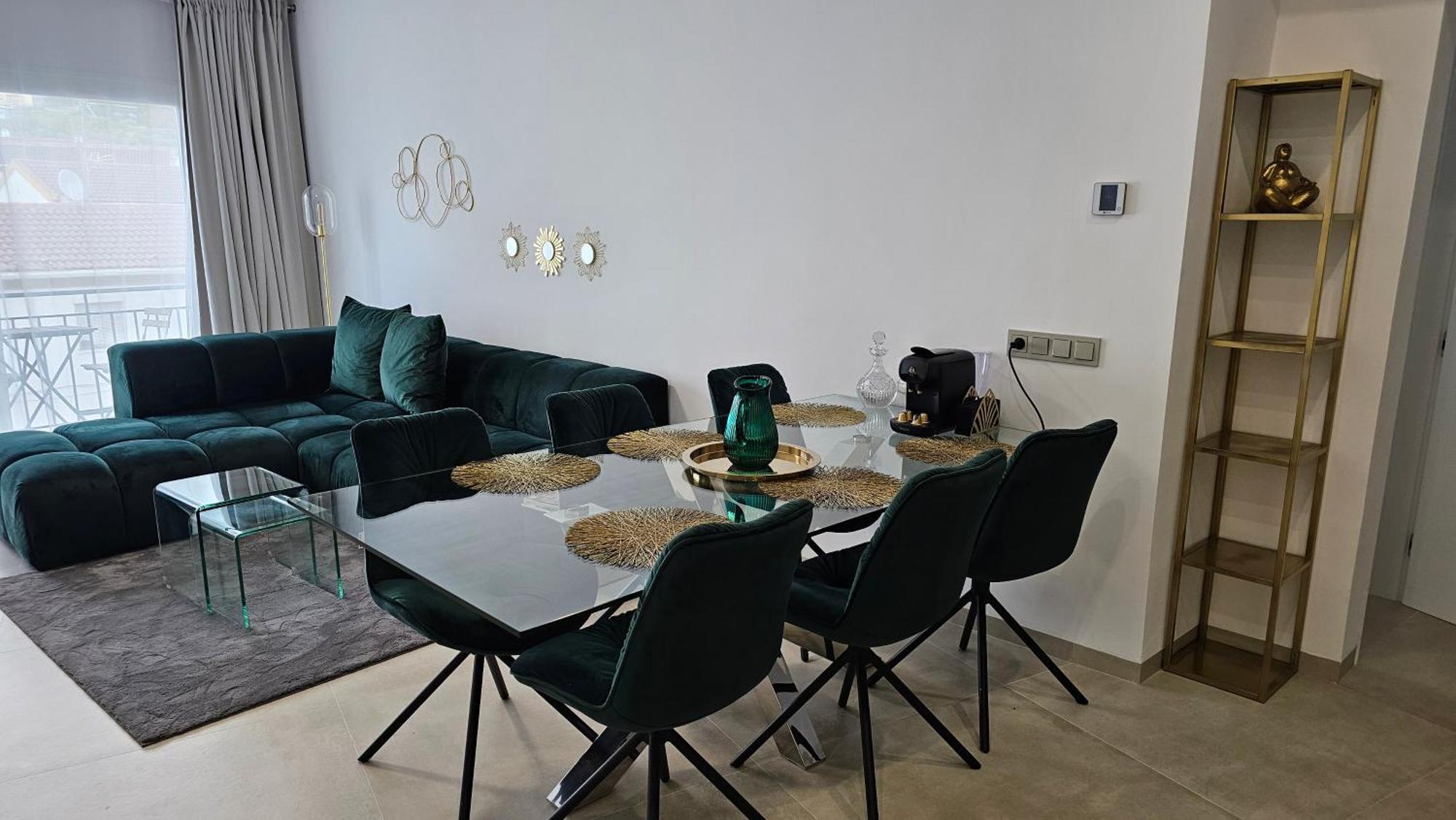 Oasis Jacuzzi Retreat Apartman Marbella Kültér fotó