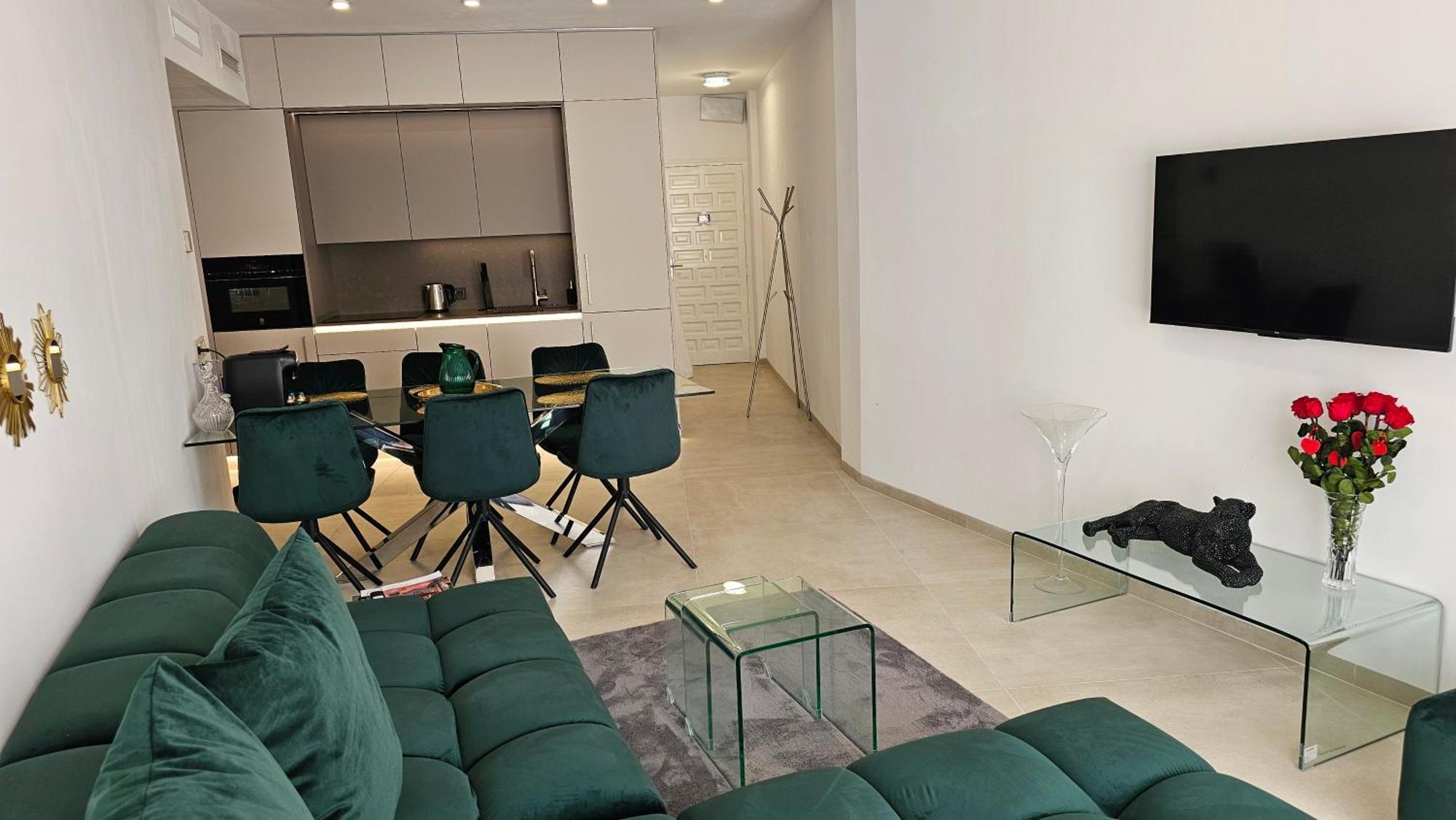 Oasis Jacuzzi Retreat Apartman Marbella Kültér fotó